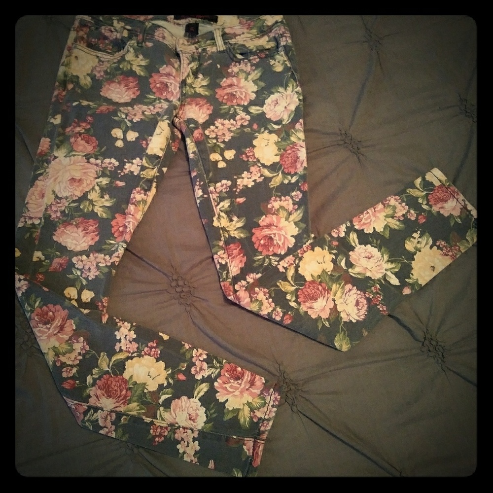 Vintage flower jean pants